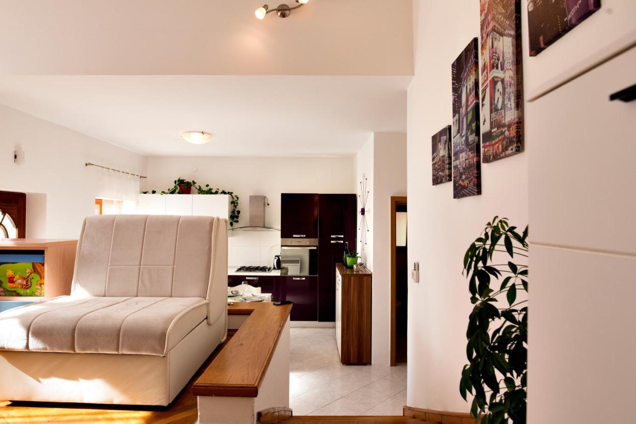 Petar Pan Apartment Sibenik Luaran gambar